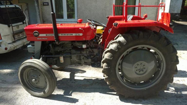 Massey Ferguson 135 2