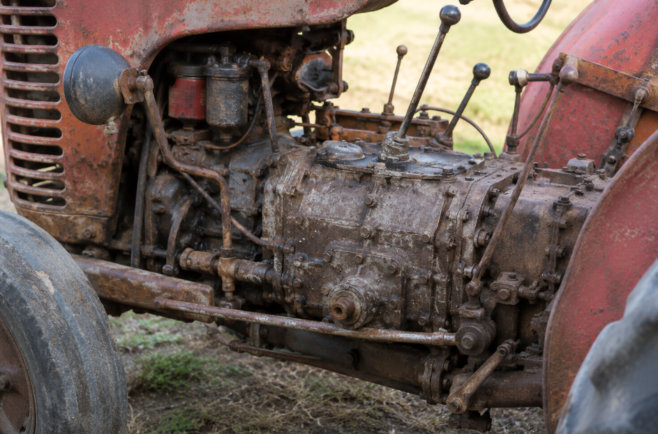 Comment restaurer une boîte de vitesses de tracteur ancien